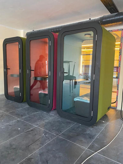 Akustik Telefon Görüşme Kabini